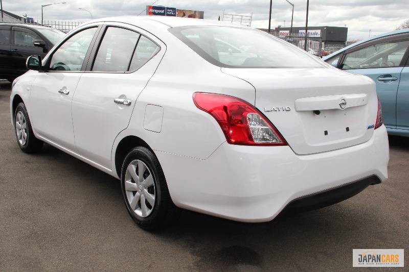 2015 Nissan tida latio (WHITE) for $9550 - Japan Cars, Stock No: #257