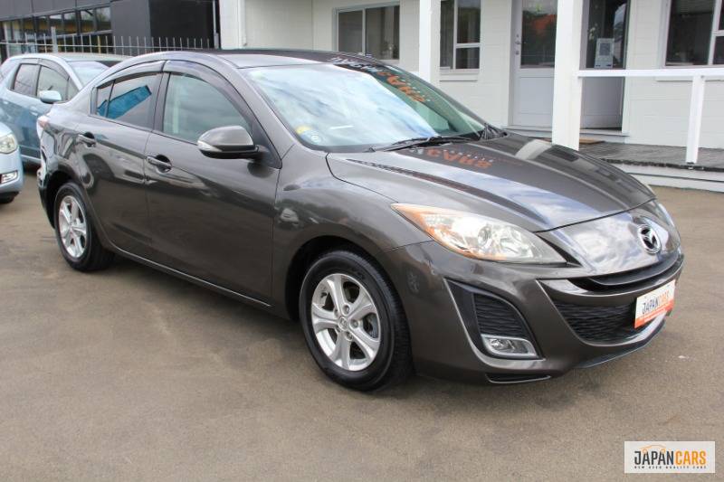 Mazda axela 2010 хэтчбек