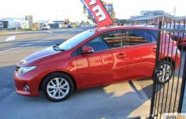 AURIS Car Image